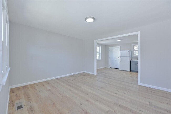 Foto del edificio - 951 Tilden St NW