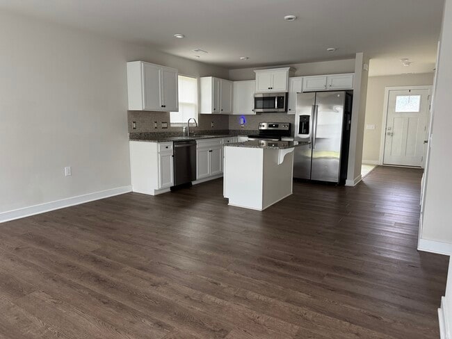 Foto del edificio - 648 Holly Bluff St