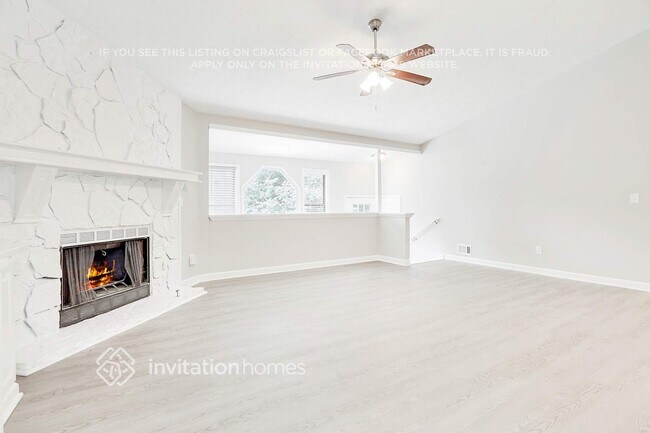 Building Photo - 4741 Carmichael Chase NE