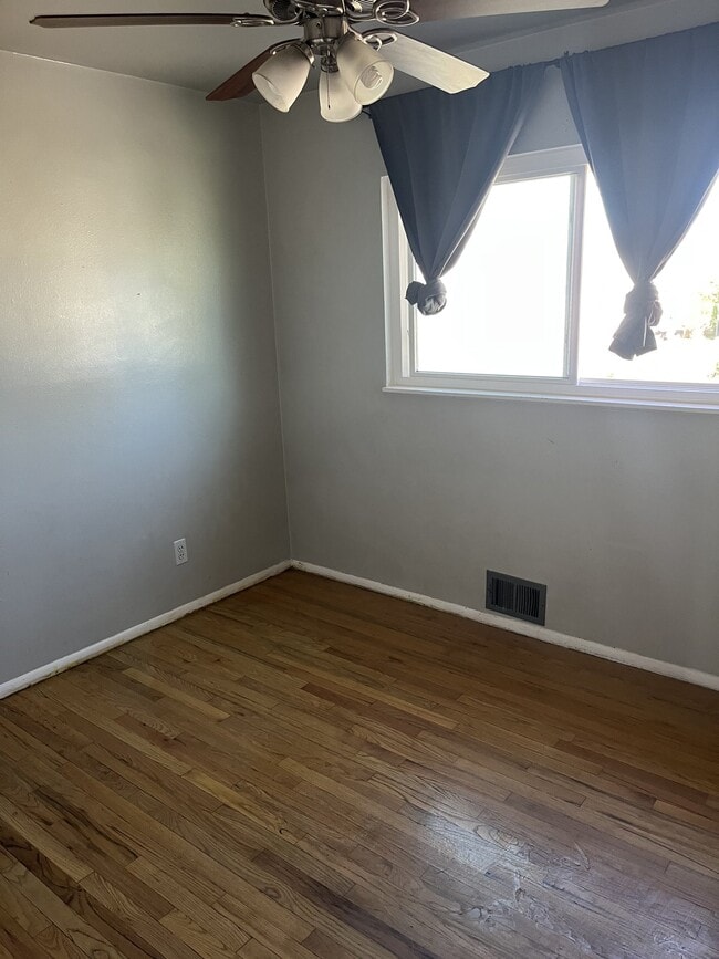 Photo - 1633 S Julian Way House