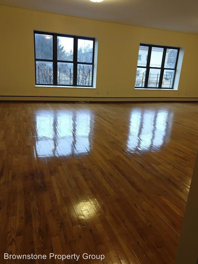 Foto principal - 1114 St Johns Pl