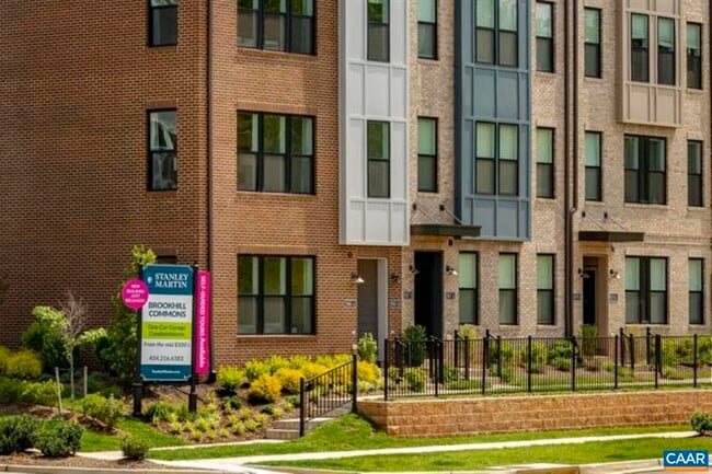 Foto del edificio - 828 Wesley Ln