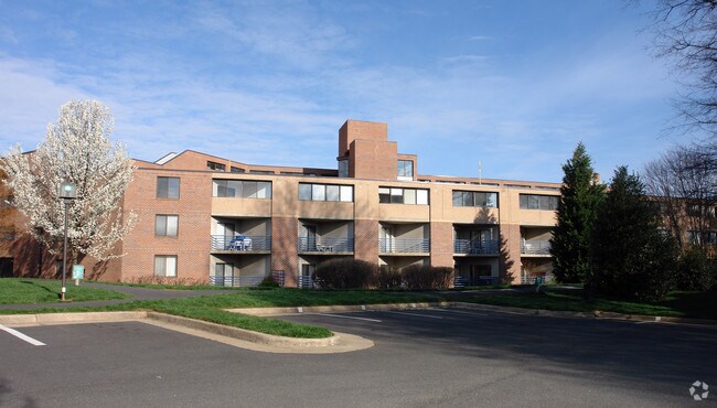 Foto del edificio - Thoreau Place Condominiums