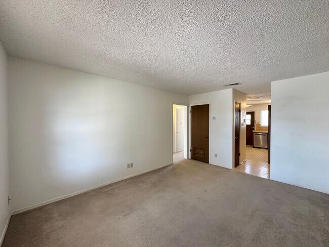 Foto del edificio - 1304 Quail Cir