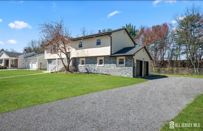 Building Photo - 34 Hershey Rd