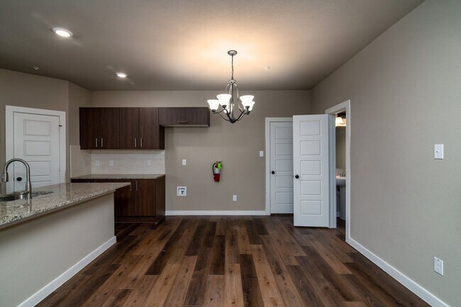 Building Photo - GORGEOUS 2 BEDROOM FOUR PLEX LOCATED IN MI...
