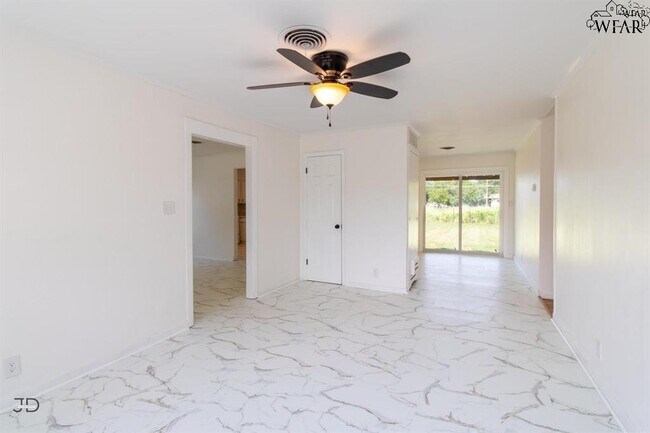 Building Photo - 1624 Sunnyside Ln