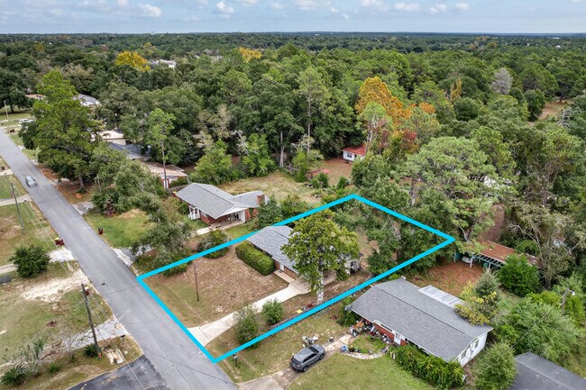 Foto del edificio - 313 Brackin St