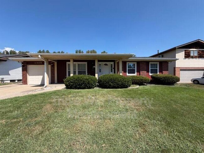 Building Photo - 1329 Brenthaven Ln