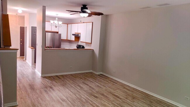 Foto del edificio - 1344 Brookdale Dr