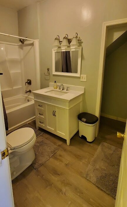 Baño privado - 1620 N Calvert St