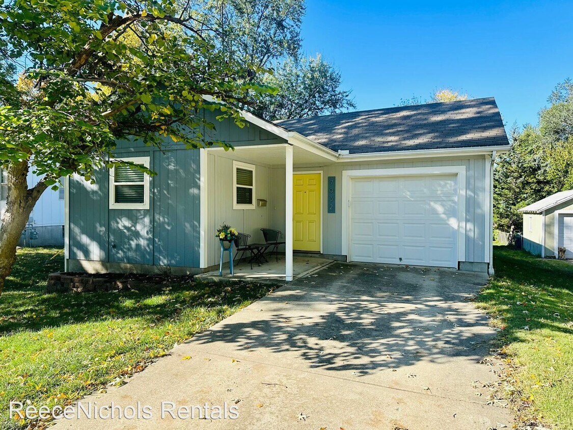 Foto principal - 3 br, 2 bath House - 7932 Newton St