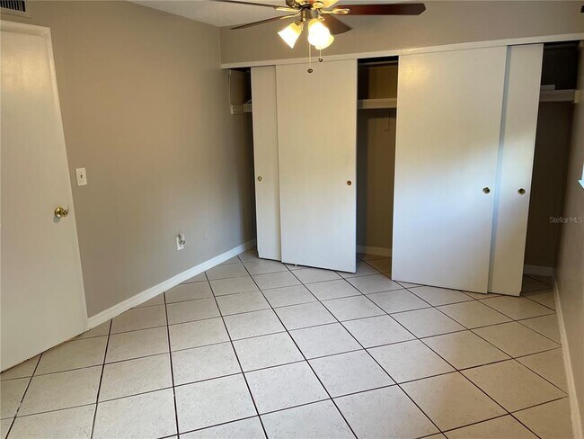 Foto del edificio - 702 Heritage Ln