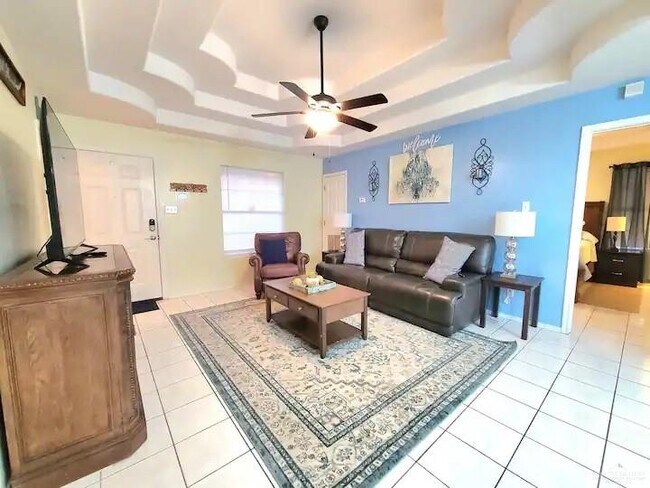 Foto del edificio - 1107 Lexington Cir