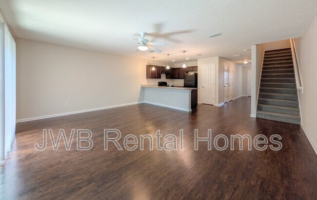 Foto del edificio - 7147 Alton Ave