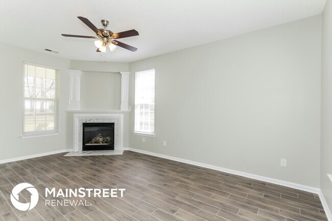 Foto del edificio - 548 Dannyn Grove Ct