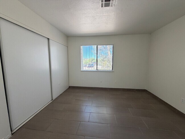 Building Photo - 3704 Scuba Cir