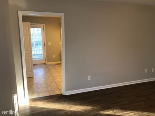 Building Photo - 3 br, 2 bath House - 616 Tulip Circle