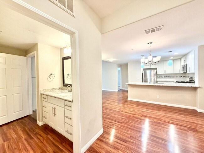 Foto del edificio - Stylish 2 Bedroom 2 Bathroom 1 Car Garage with Resort Style Amenities in Prime Temecula Location