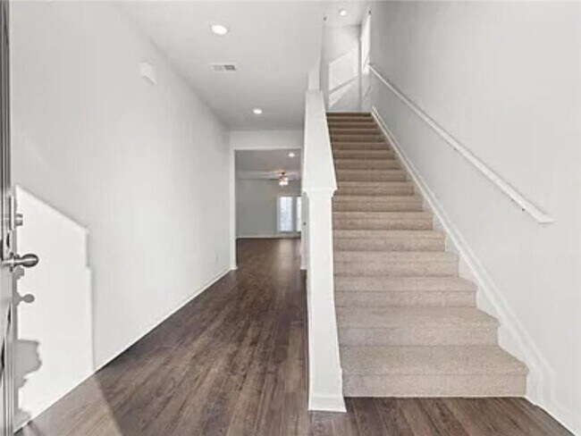 Foto del edificio - 1087 Rigby Ct SE