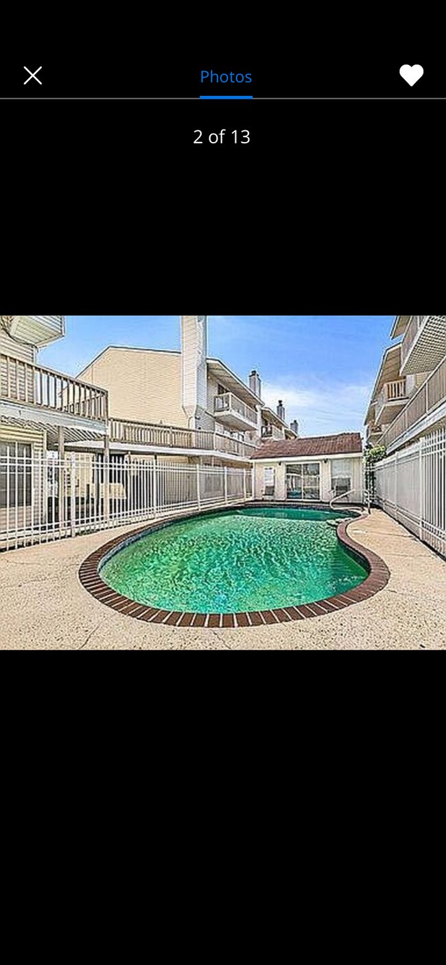 Foto del edificio - 901 Joe Yenni Blvd