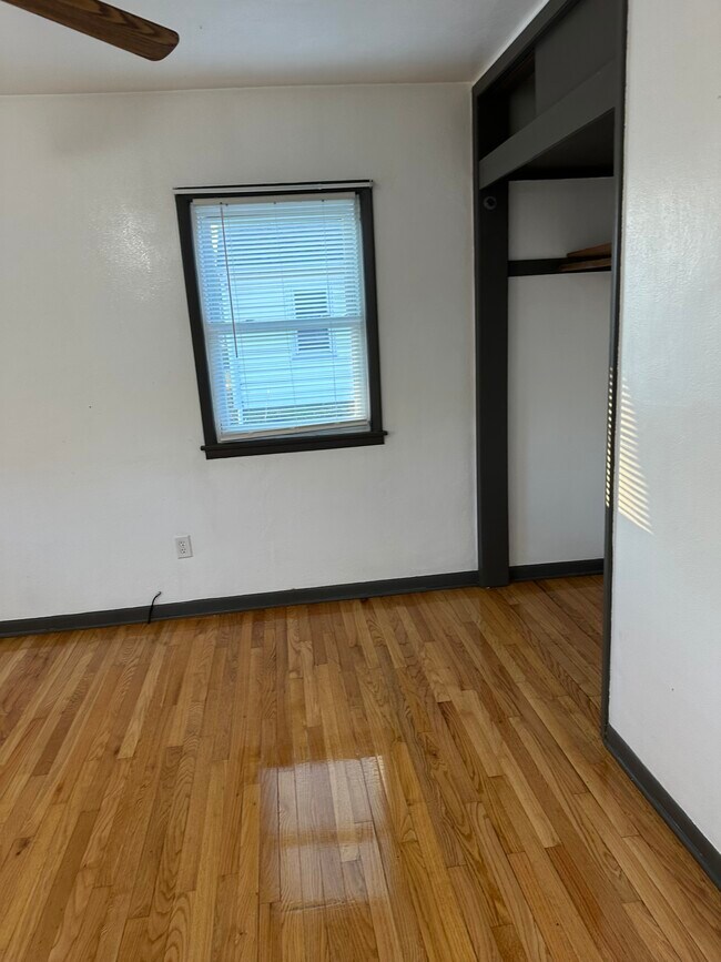 2 bedroom - 2818 Central Ave