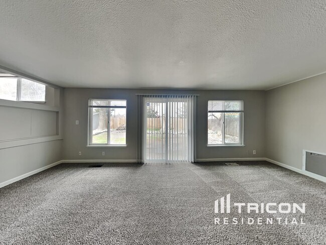Building Photo - 970 Woodstone Drive Sparks NV