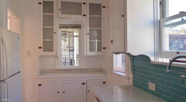 Foto del edificio - 1 br, 1 bath House - 3645 Boundary Street