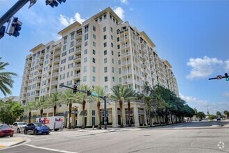 Building Photo - 480 Hibiscus St