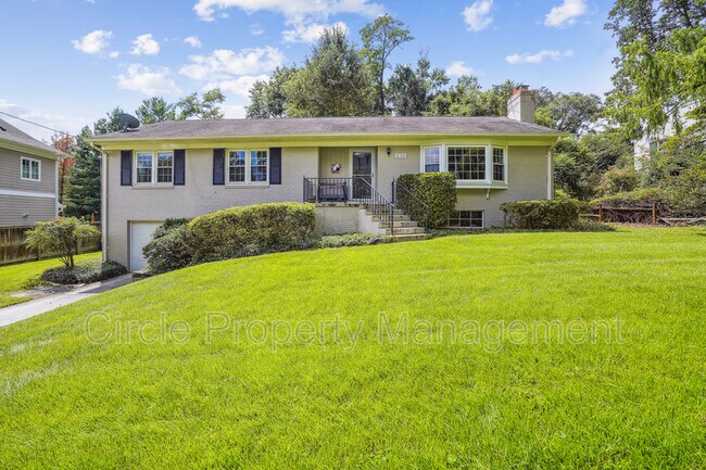 Building Photo - 6139 Tompkins Dr