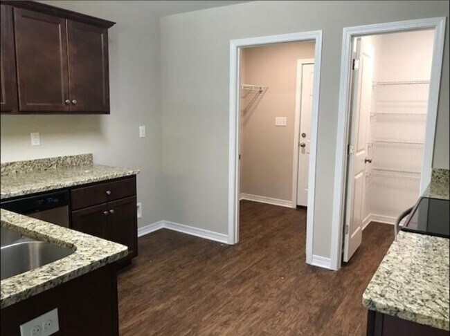 Foto del edificio - 3902 Langley Ave