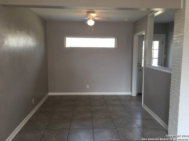 Building Photo - 227 Cicero Dr