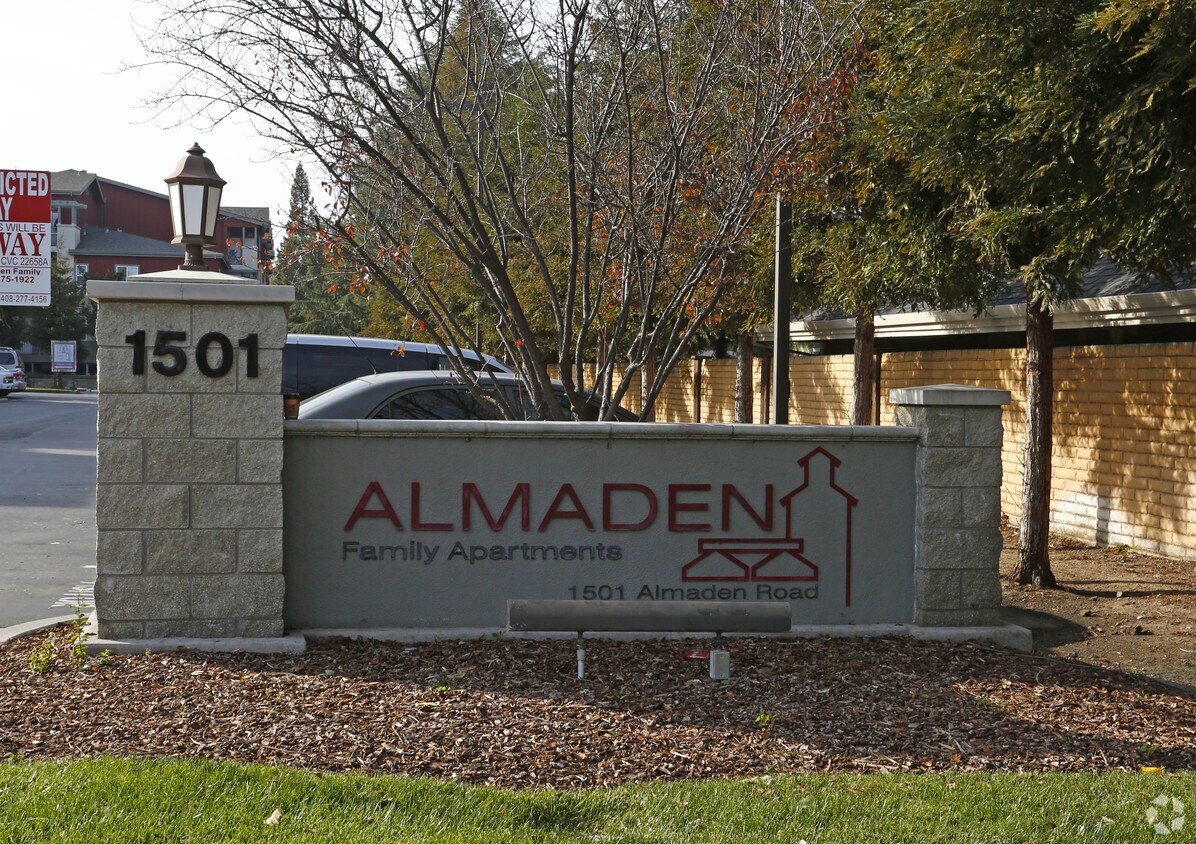 Almaden Family Apartments San Jose, CA