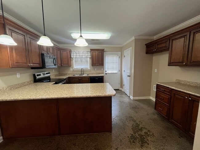 Foto del edificio - Renovated 4 Bedroom 2.5 Bath Home for Rent!