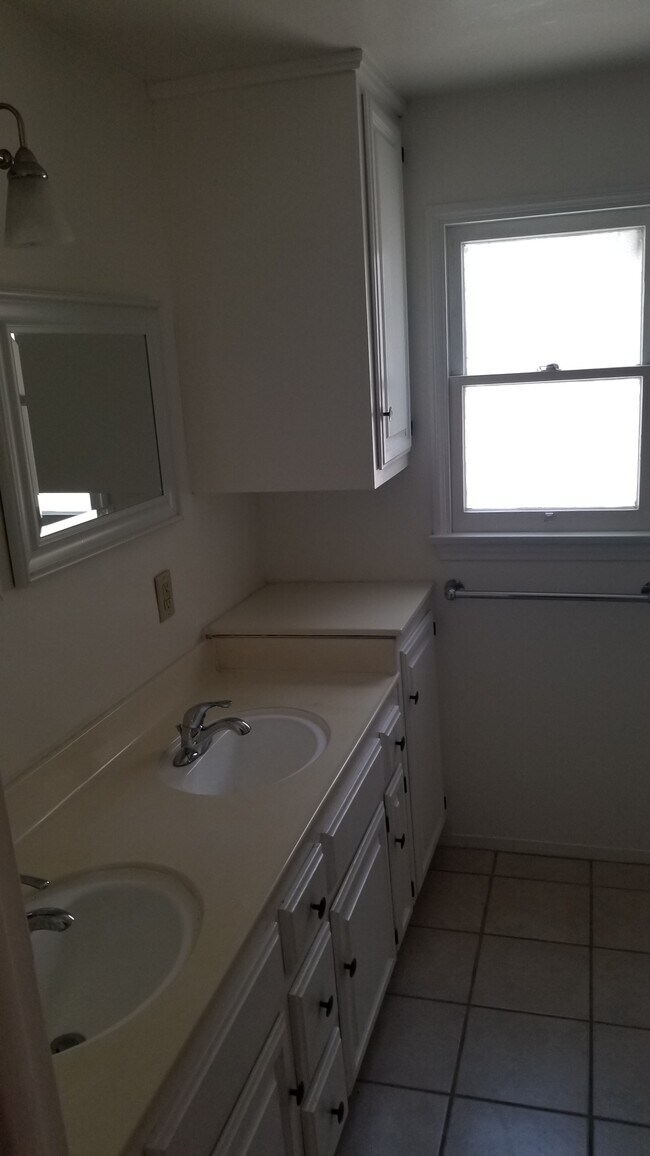 Bathroom - 9963 Robbins Dr