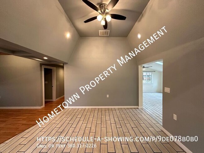 Foto del edificio - 3208 80th Ave SE