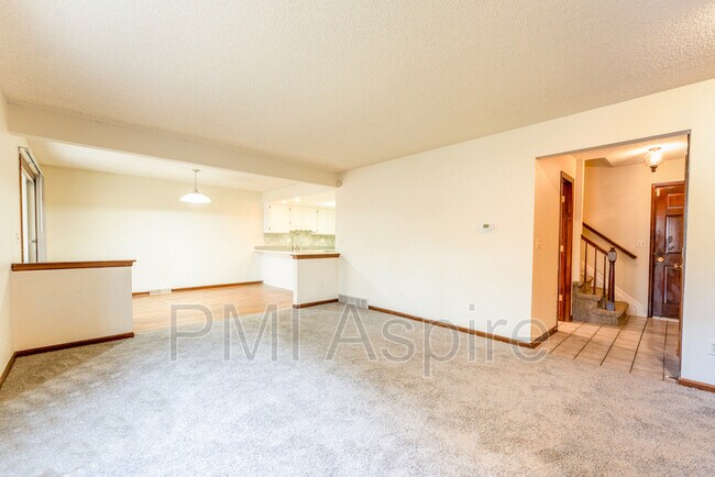 Building Photo - 14035 E Arizona Ave