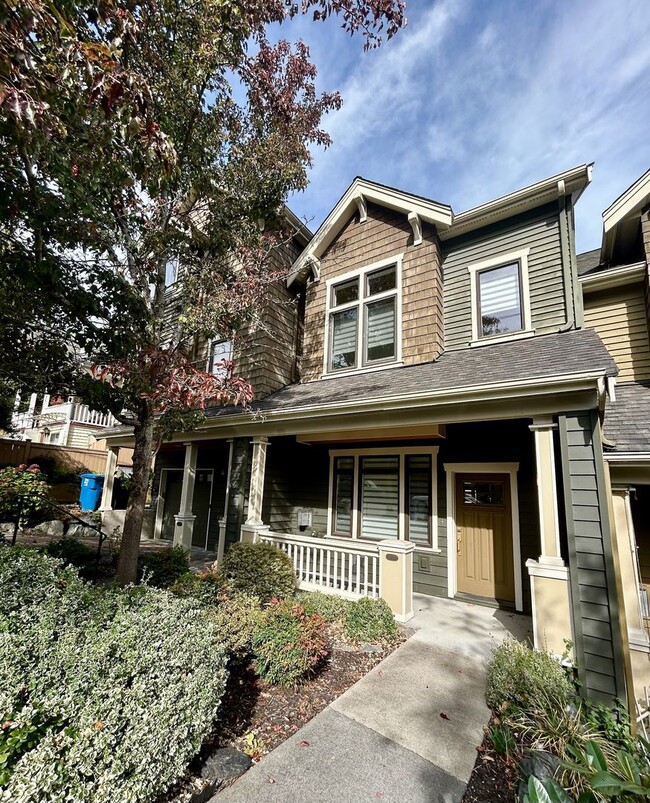 Queen Anne Townhome - Queen Anne Townhome