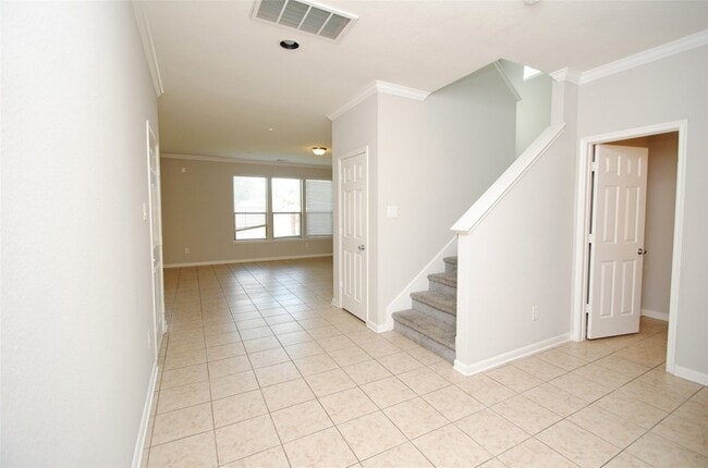 Building Photo - 16522 Old Saybrook Dr