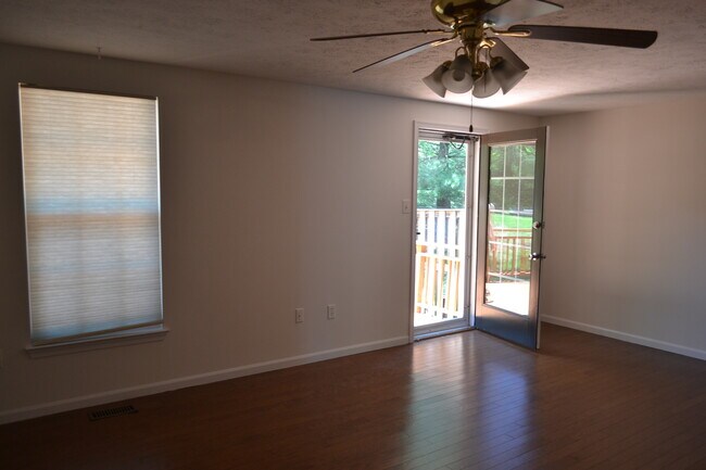 Living/dining room - 1269 Seminole Dr