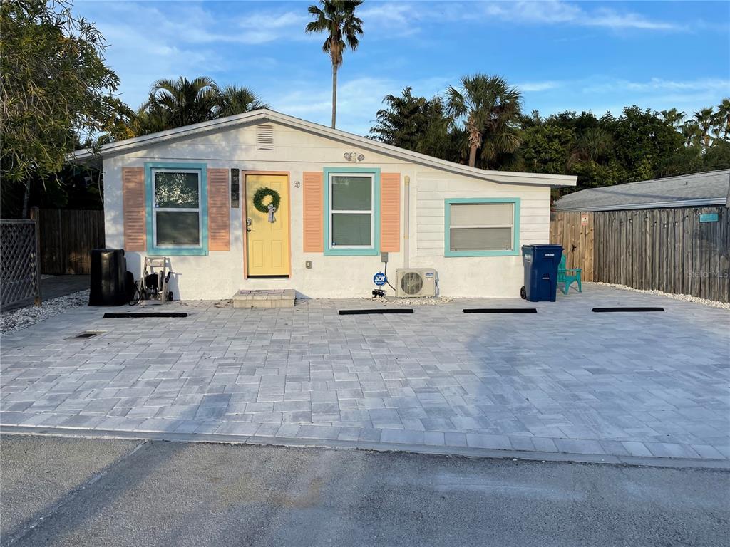13121 4th St E, Madeira Beach, FL 33708 Townhome Rentals in Madeira