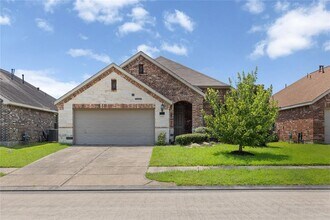Building Photo - 21110 Bastide Ln