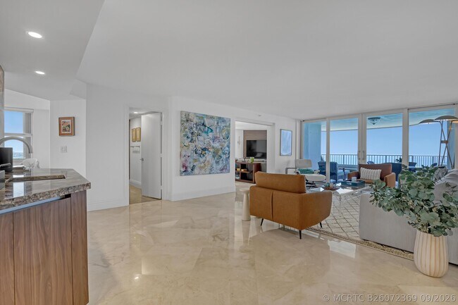 Foto del edificio - 5200 N Ocean Dr
