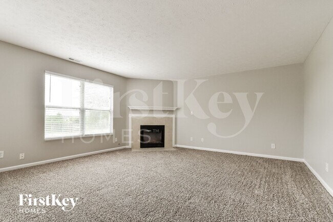 Foto del edificio - 7741 Thorney Wood Dr