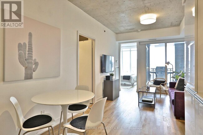 Building Photo - 20 Minowan Miikan Ln