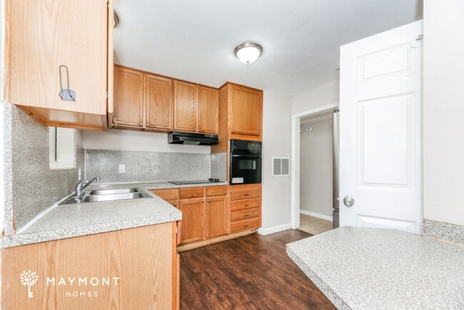 Foto del edificio - 5828 Wiltshire St