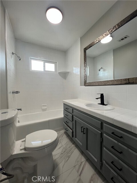 Building Photo - 5245 Navarro St