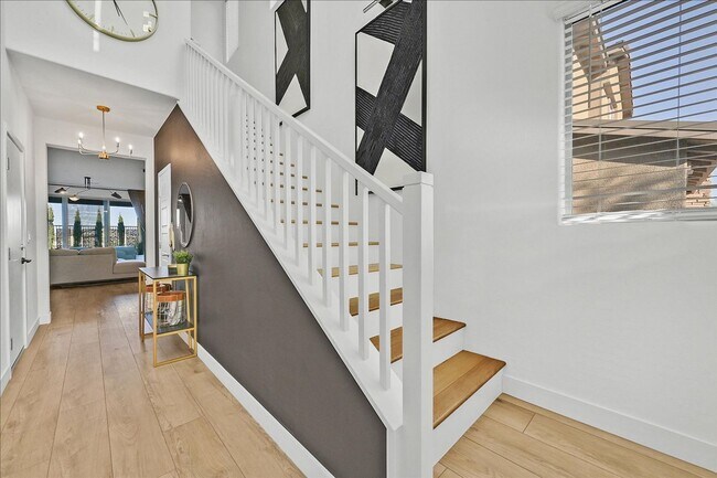 Foto del edificio - Luxury Summerlin West 4-Bedroom Home!