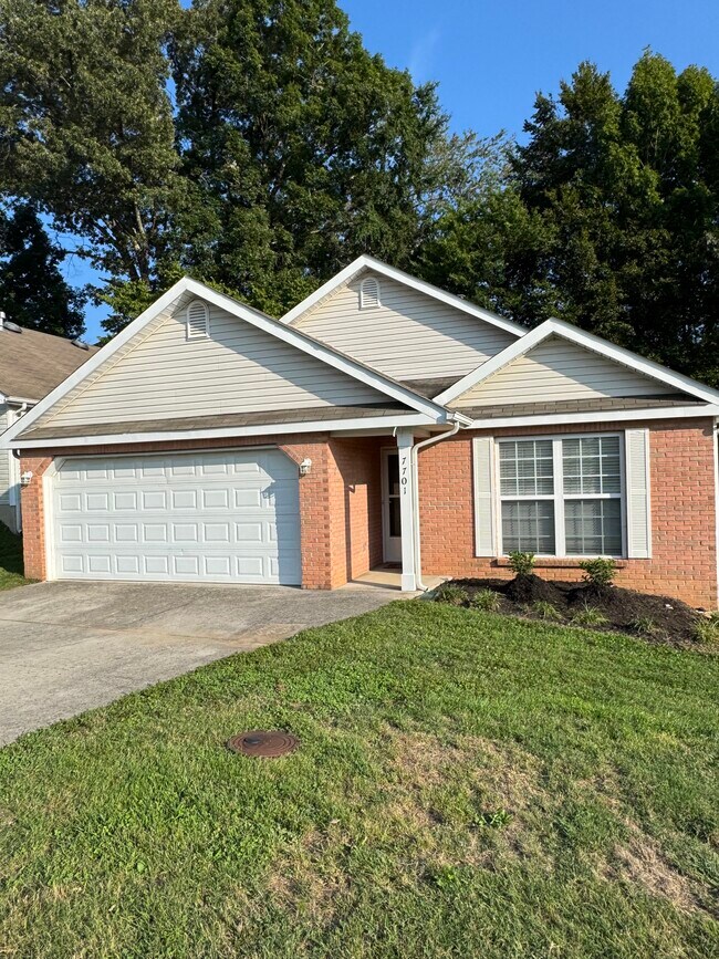 Foto del edificio - 7701 Red Bay Way