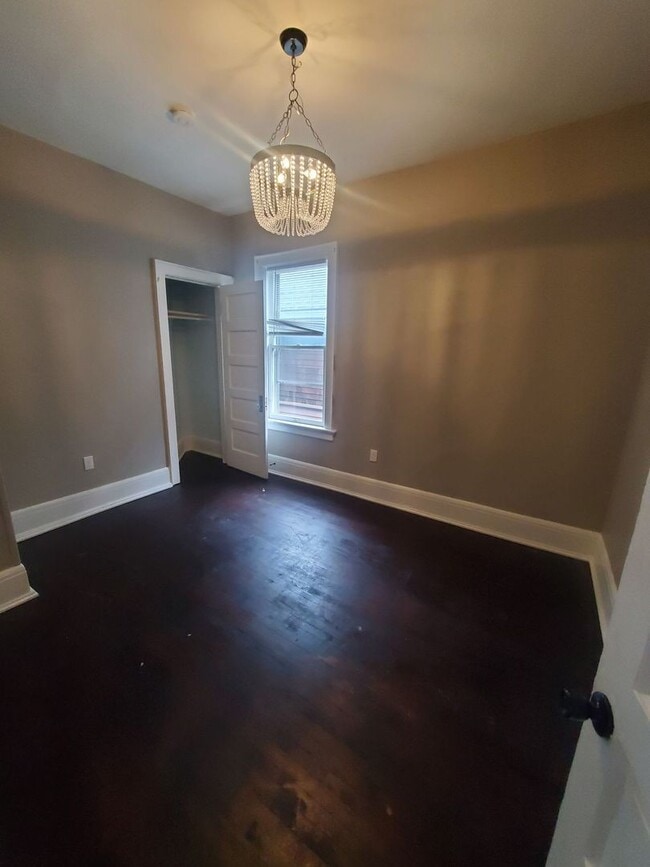 Building Photo - 2516-2518 N 12th St. (Duplex)